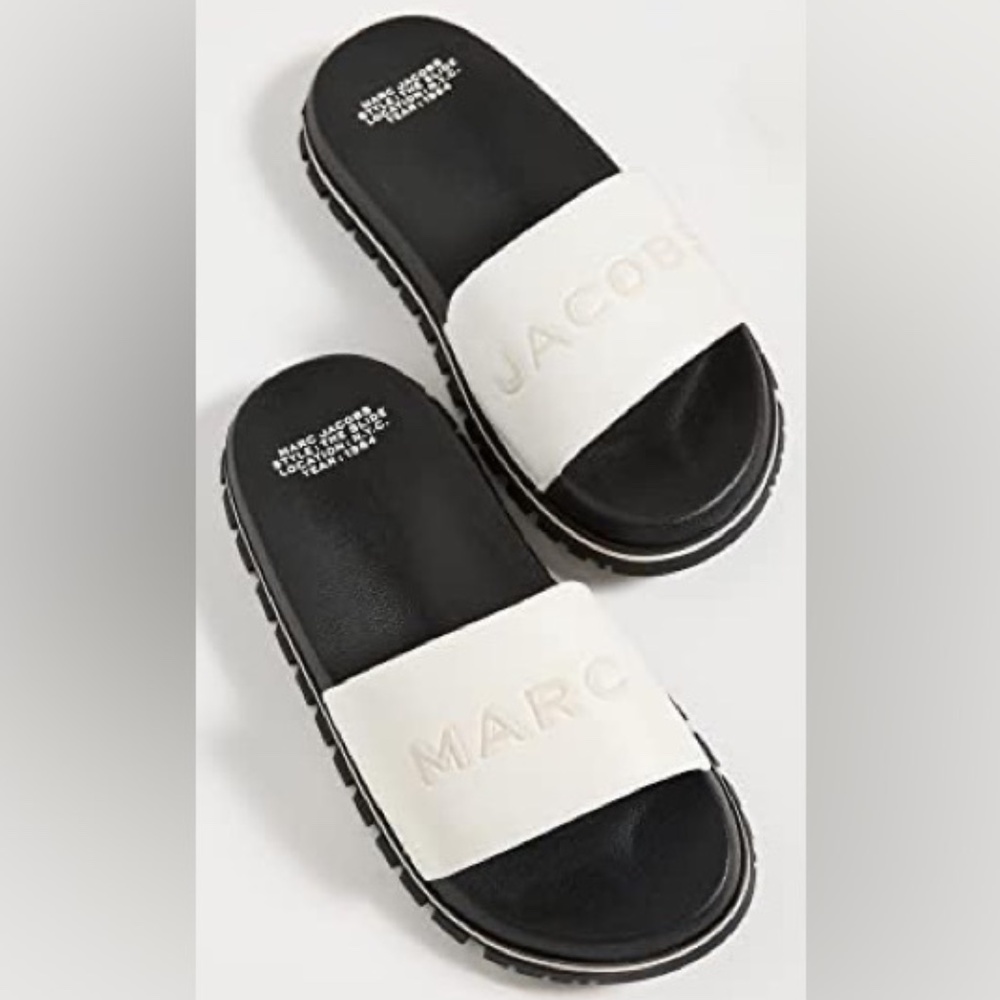 MARC JACOBS NIB Mens The Slide Size EU 44. Color White and Black